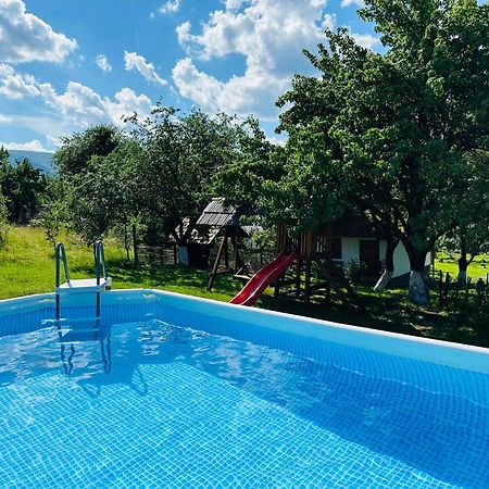 Еко Дім З Соломи Villa Solochyn Eksteriør billede