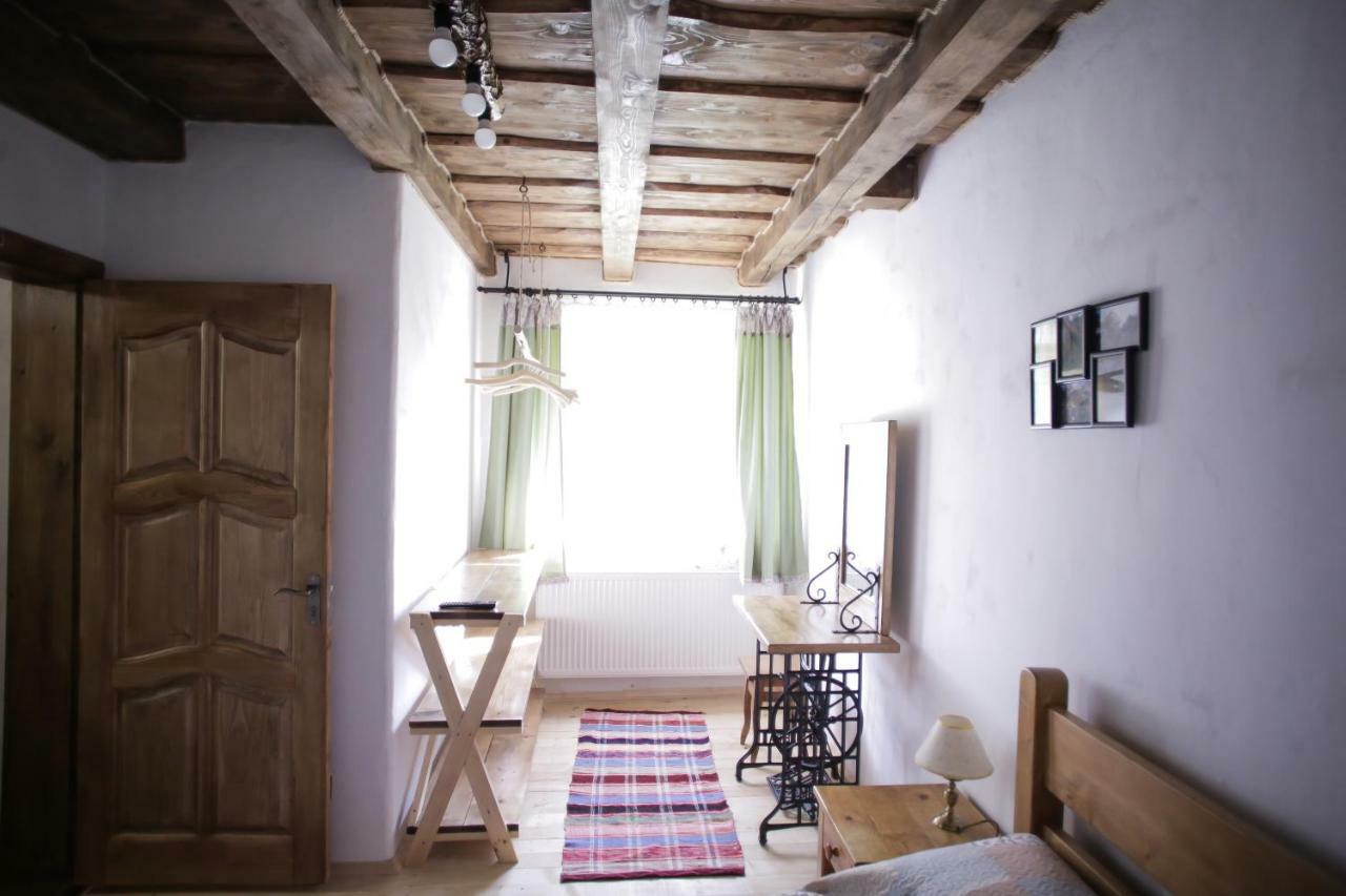Еко Дім З Соломи Villa Solochyn Eksteriør billede