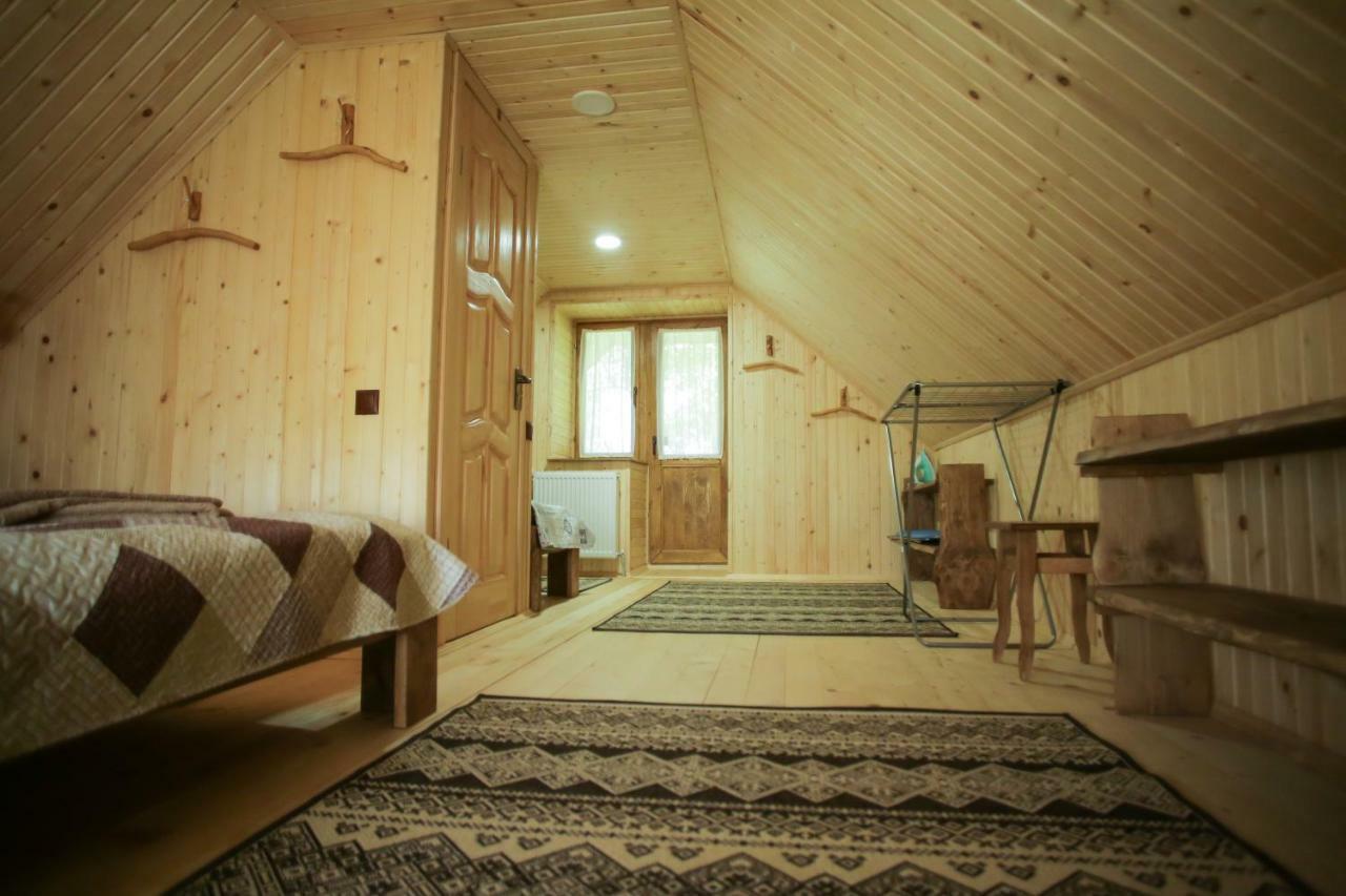 Еко Дім З Соломи Villa Solochyn Eksteriør billede