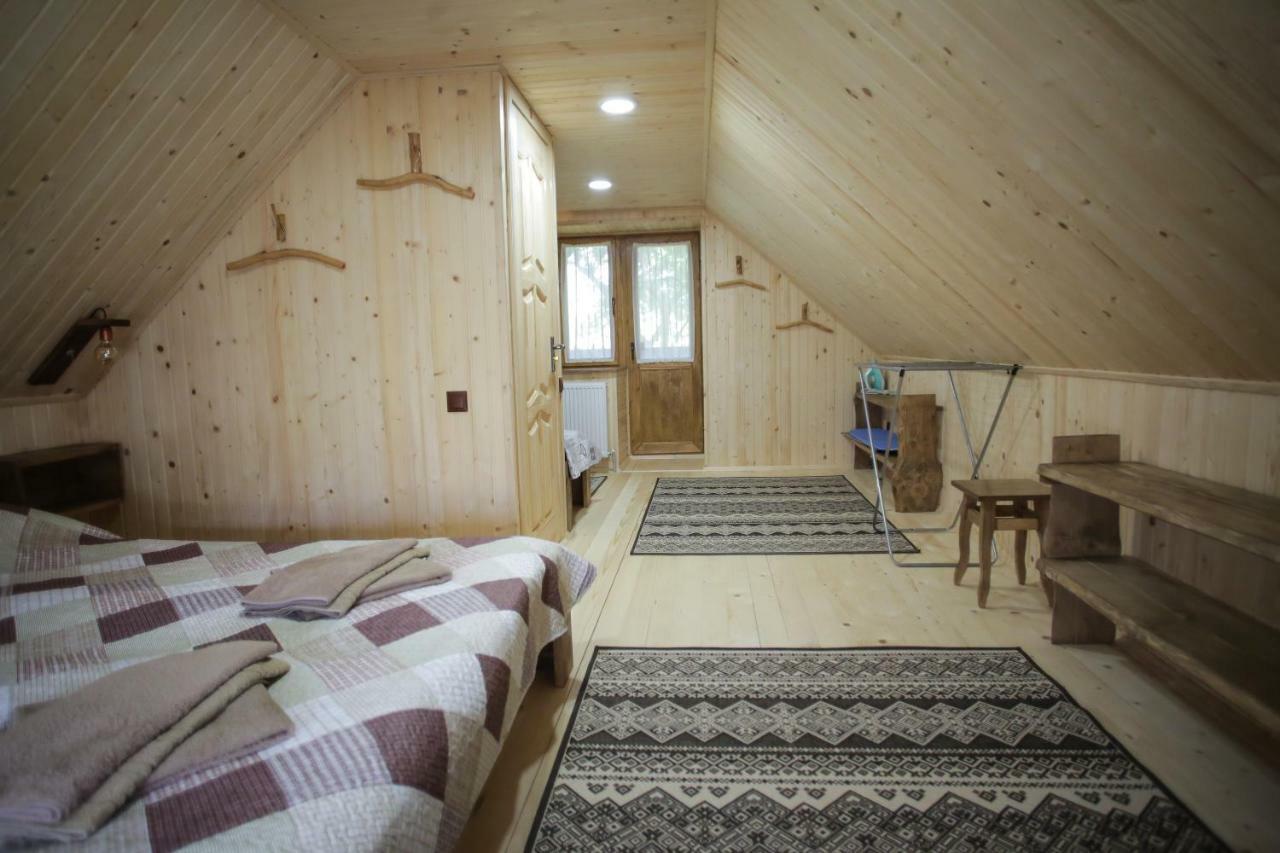 Еко Дім З Соломи Villa Solochyn Eksteriør billede